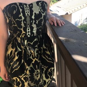 HnM Formal gold and black mini dress w/pockets